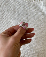 Load image into Gallery viewer, Pink Conch Heart Ring
